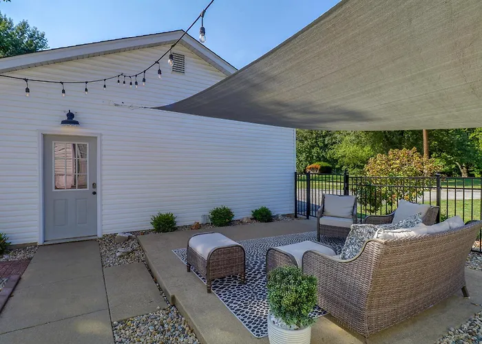 Fire Pit & Fenced Yard! Peaceful Ferienhaus
